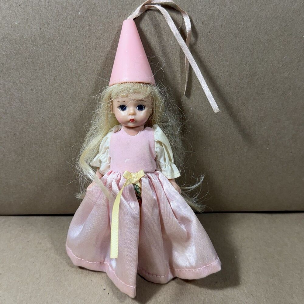 Vintage 2003 Madame Alexander McDonald's Toy Doll Rapunzel